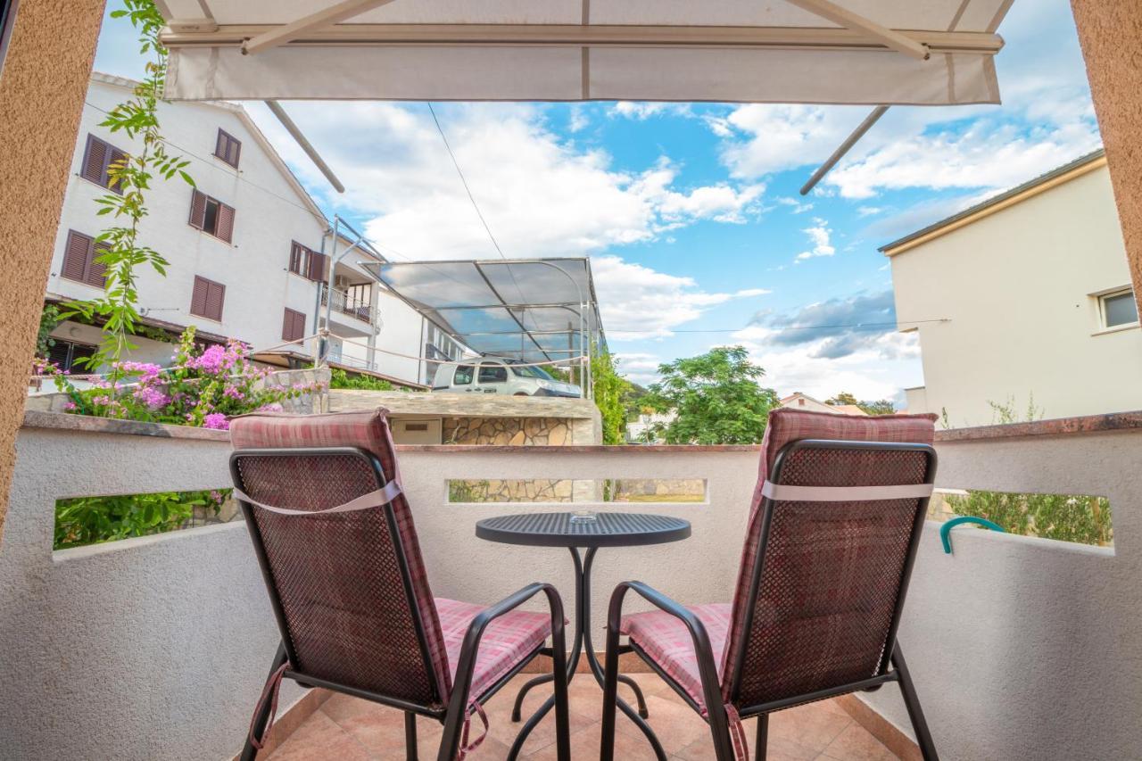 Apartments Dujmovic With Terrace บัชกา ภายนอก รูปภาพ