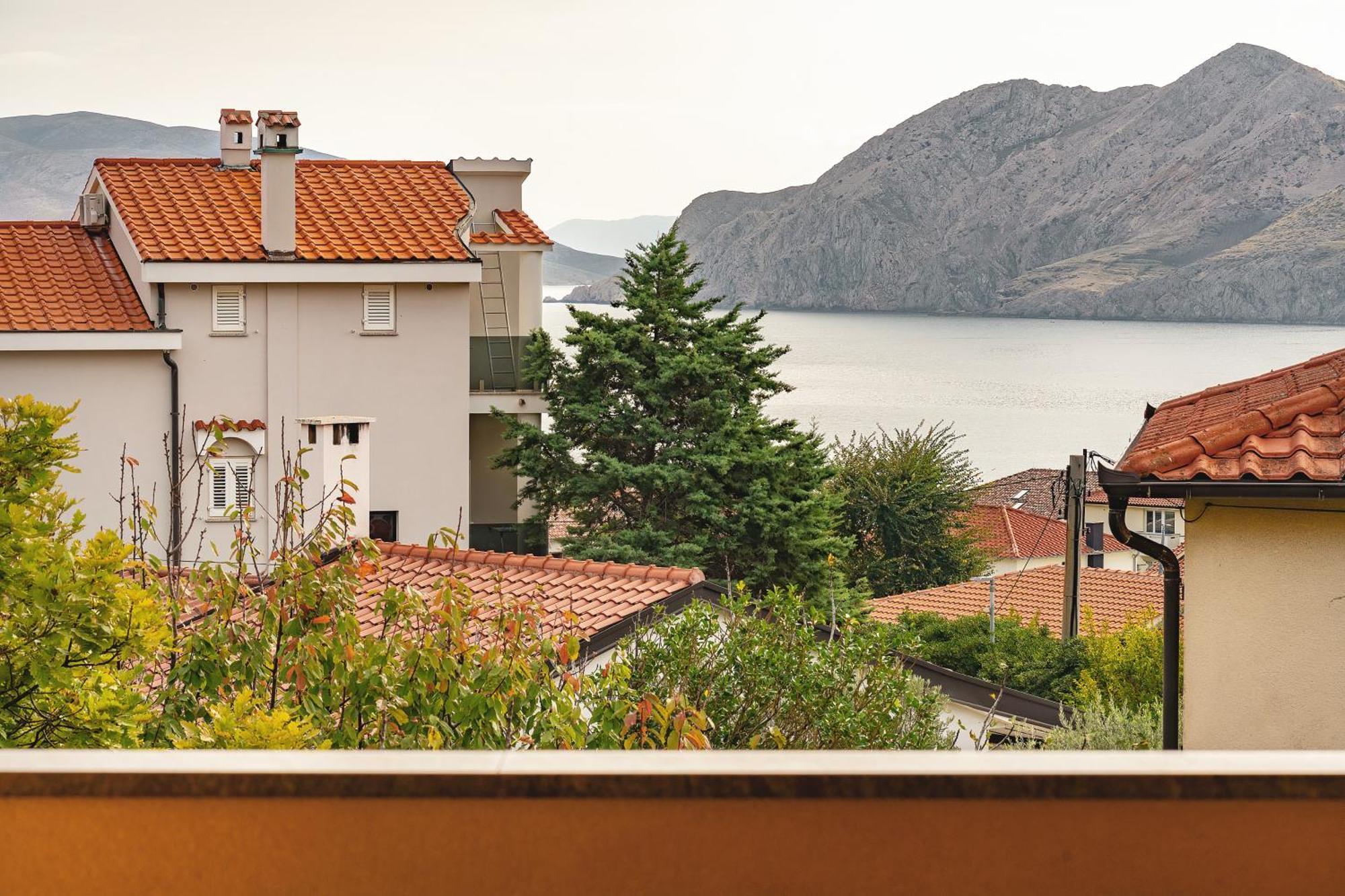 Apartments Dujmovic With Terrace บัชกา ภายนอก รูปภาพ